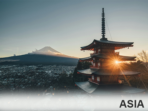 Asia es uno de los destinos turísticos más famosos del mundo, se muestra el monte Fuji en Japón al fondo