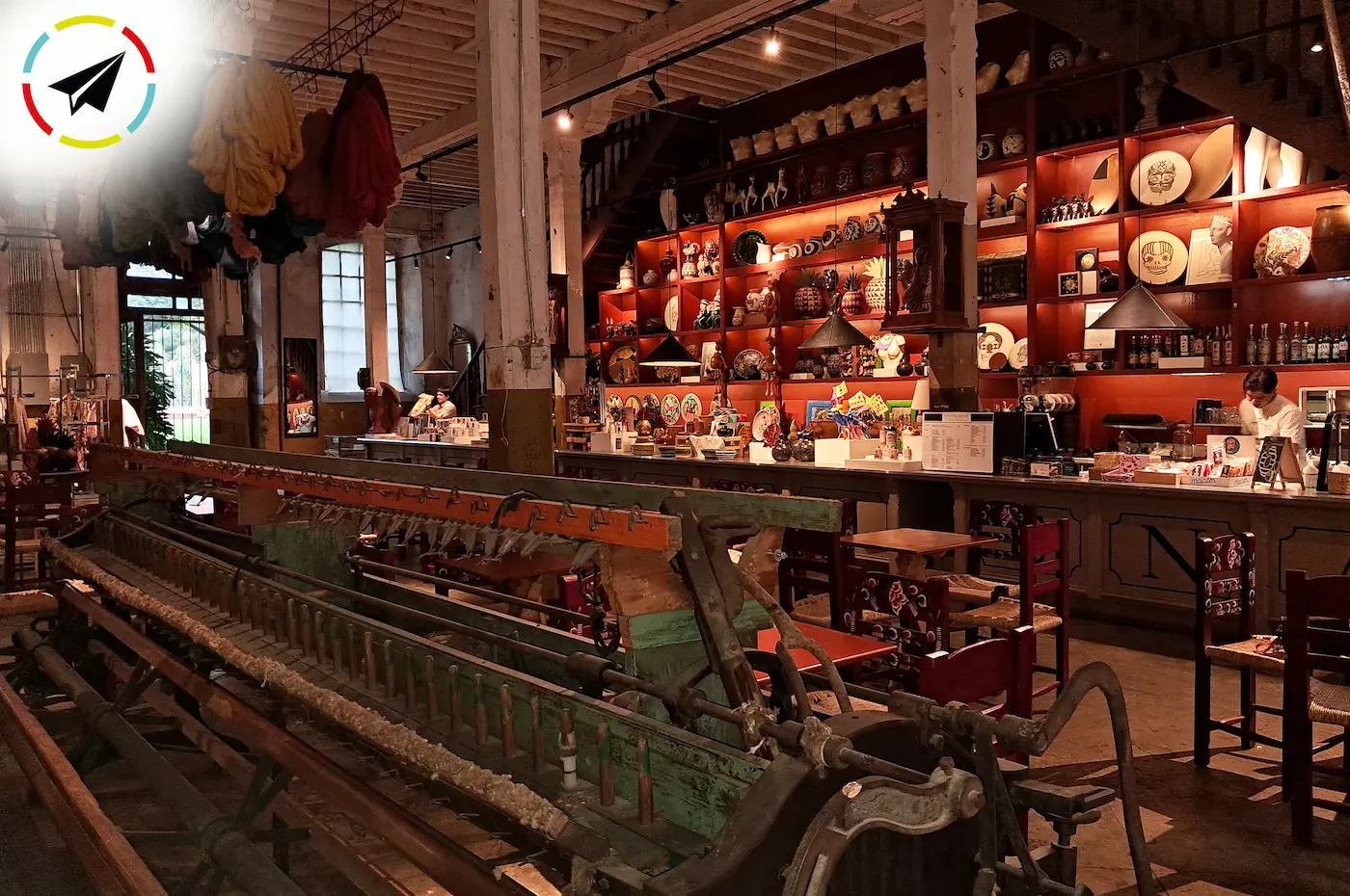 Cafetería La Colmena, de la Fábrica de San Pedro, un lugar para tomar café entre maquinaria de más de un siglo.